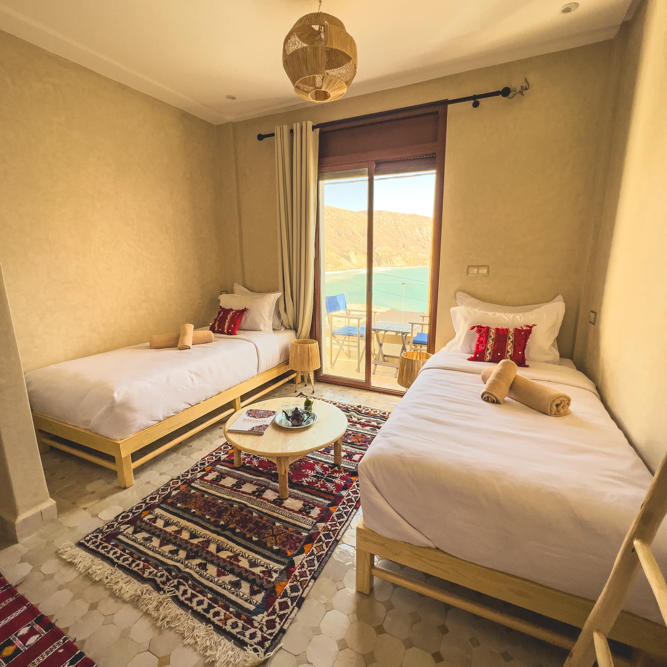 Chambre confortable avec vue sur la mer à La pointe, Maroc