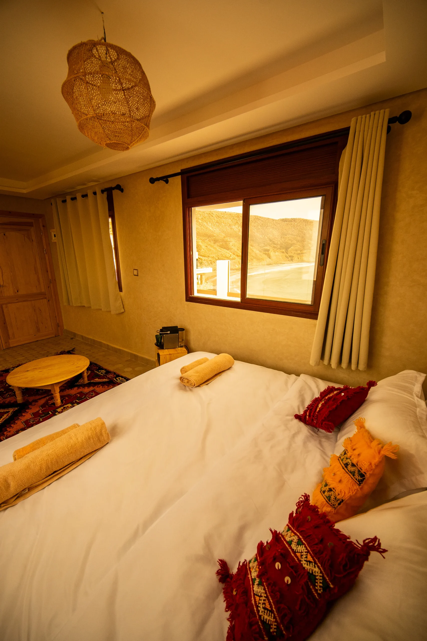 Chambre triple Tafdna avec vue sur la mer au surf camp La pointe